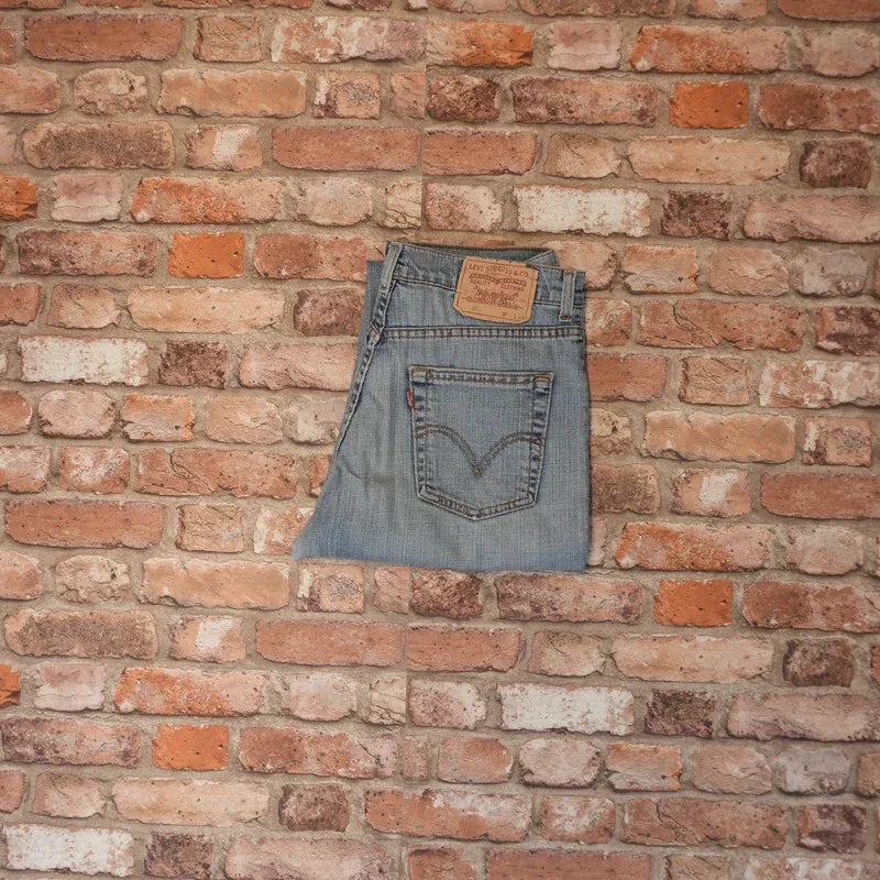Levi's 525 W31 L30 #208