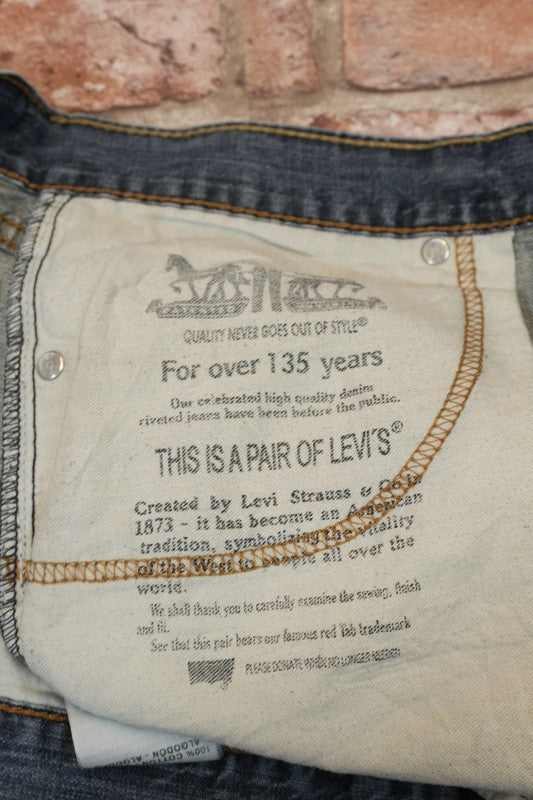 Levi's 514 W32 L30 #229