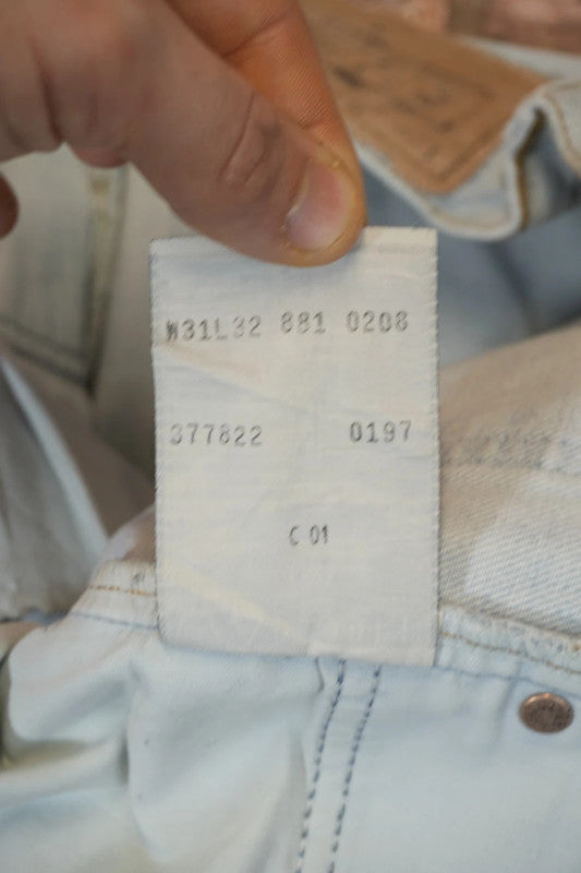Levi's 881 W31 L28 #233
