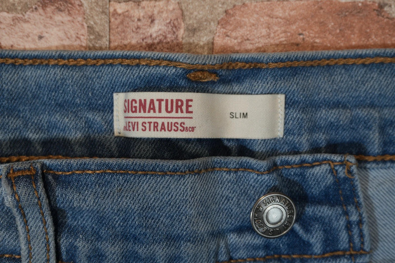 Levi's Signature W38 L30 #377