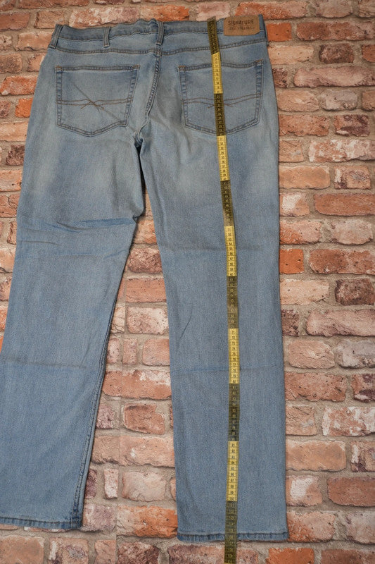 Levi's Signature W38 L30 #377