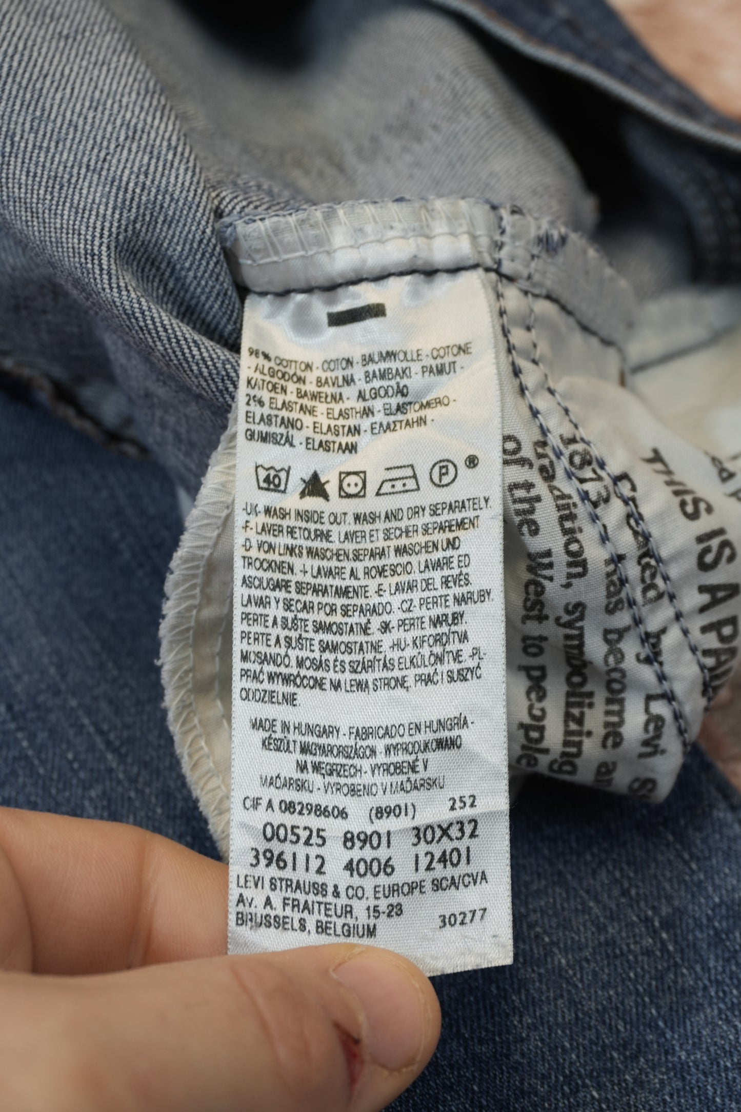 Levi's 525 W30 L32 #288