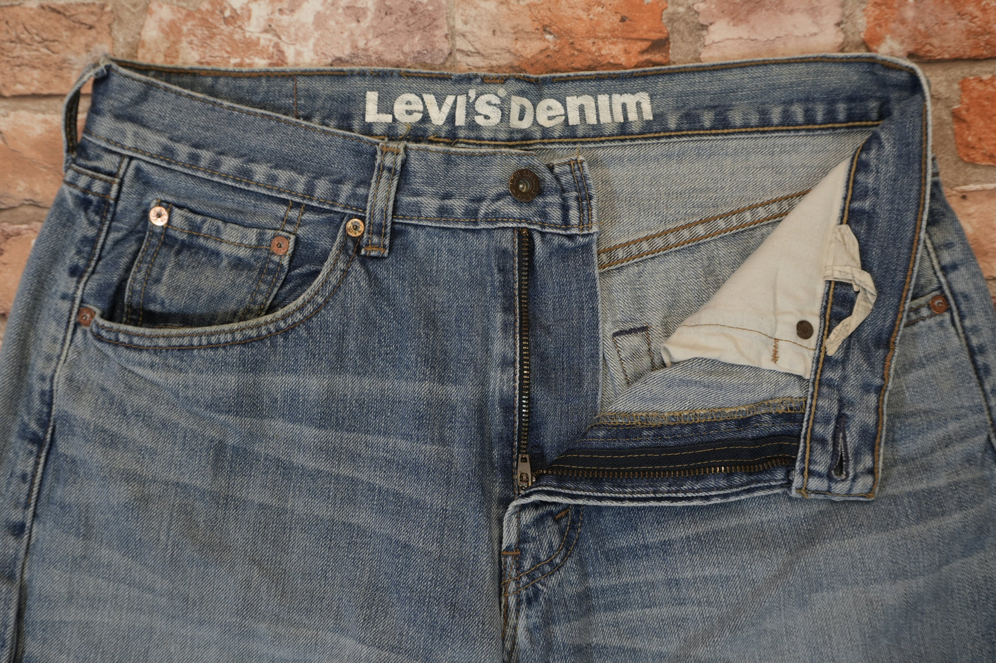 Levi's 604 W34 L26 #301