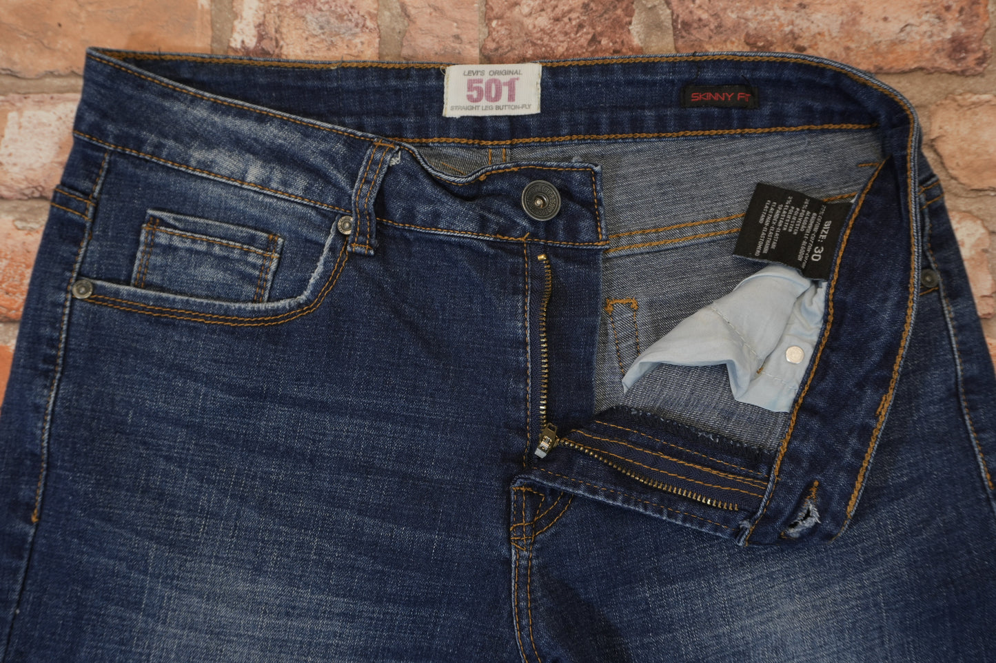 Levi's 501 W30 L32 #318