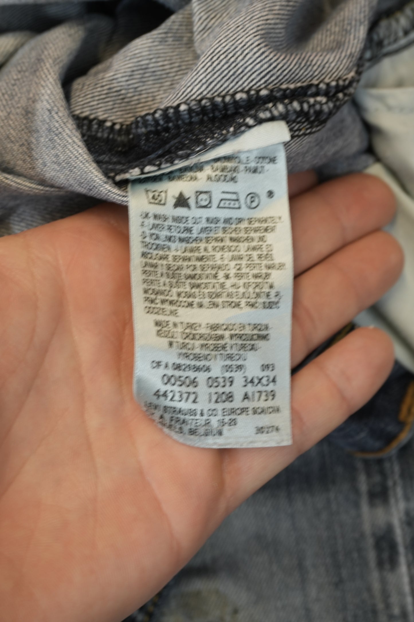 Levi's 505 W34 L32 #336